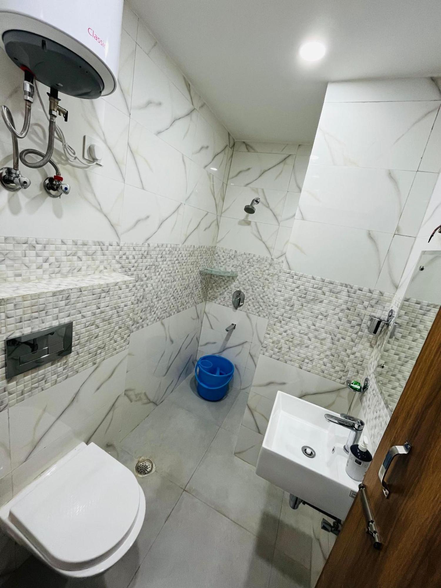 Townhouse Happy Habitat Guest House Greater Noida Exterior foto