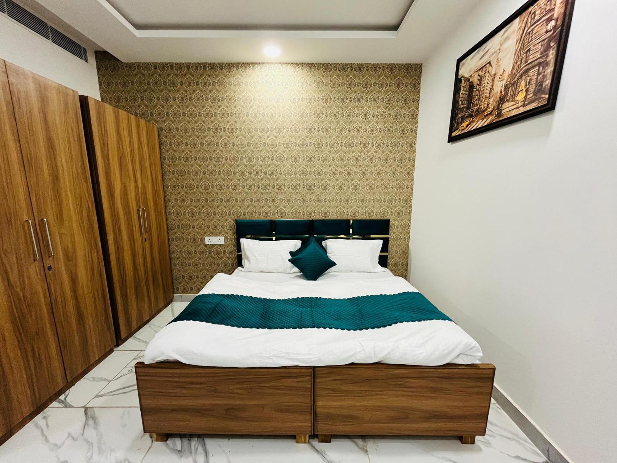 Townhouse Happy Habitat Guest House Greater Noida Exterior foto