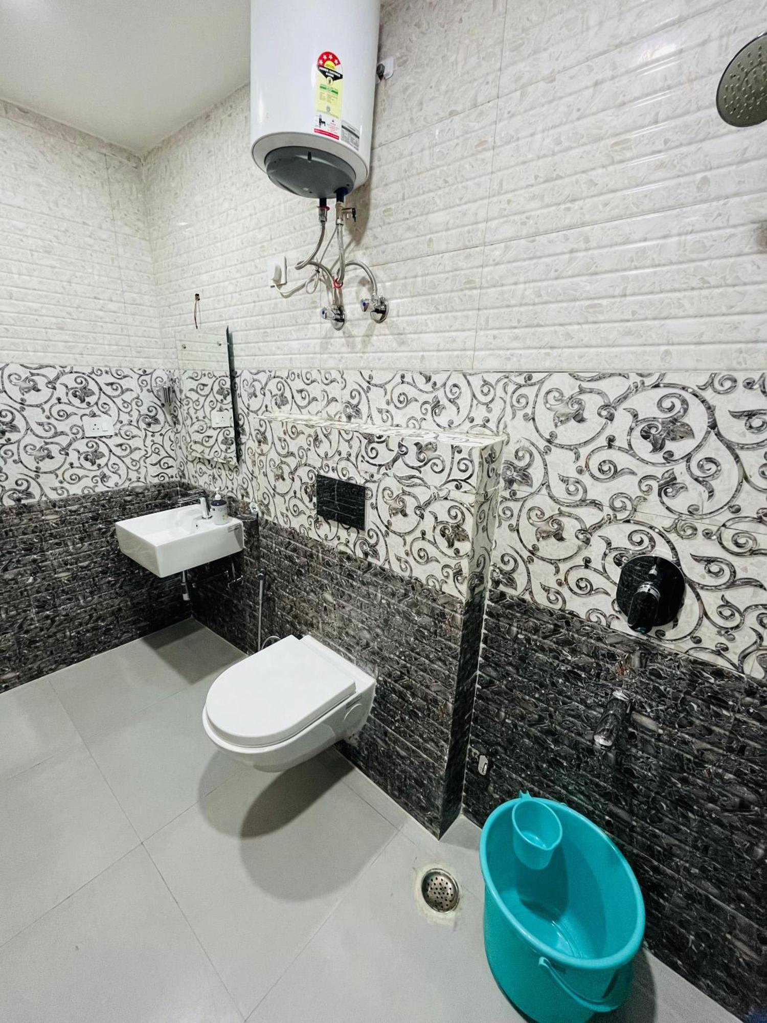 Townhouse Happy Habitat Guest House Greater Noida Exterior foto